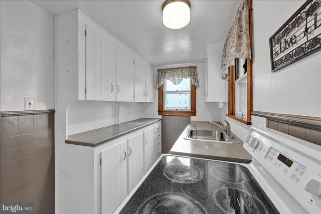 1910 E CUMBERLAND, Lebanon, PA 17042