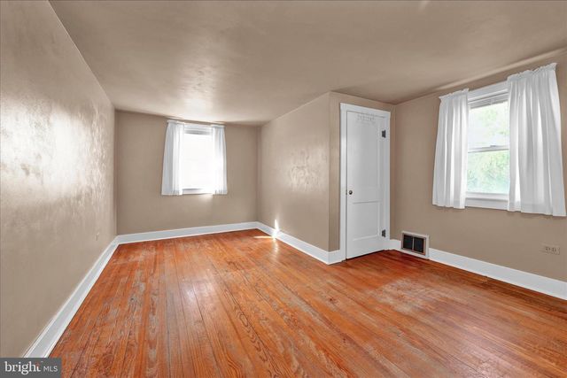 1910 E CUMBERLAND, Lebanon, PA 17042