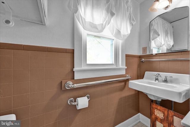 1910 E CUMBERLAND, Lebanon, PA 17042