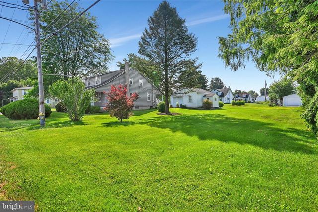 1910 E CUMBERLAND, Lebanon, PA 17042