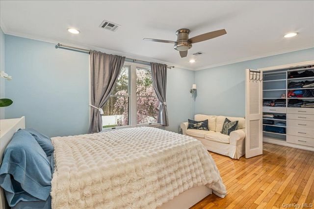 79 White Pine Way, Medford, NY 11763