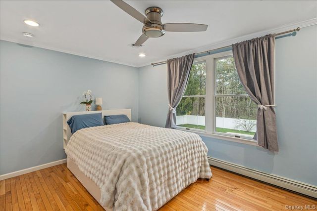 79 White Pine Way, Medford, NY 11763