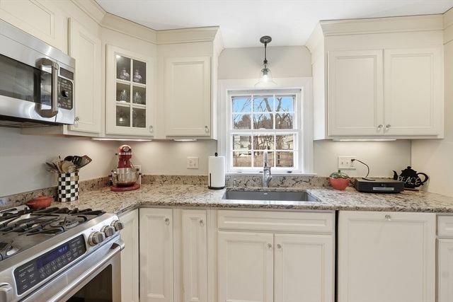 26 Westbrook Road, Worcester, MA 01602