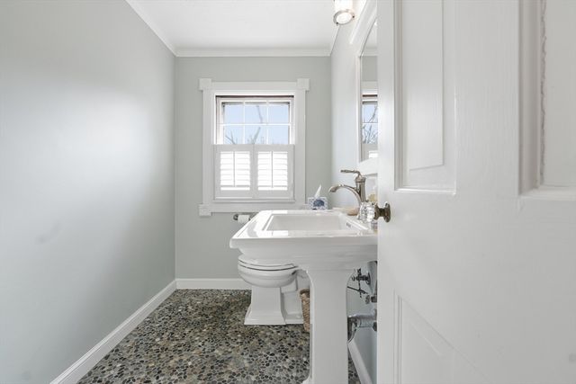 26 Westbrook Road, Worcester, MA 01602