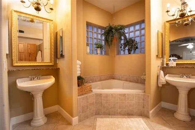 8508 DEE CIRCLE, Riverview, FL 33569