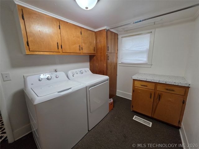 4016 S 23rd West Avenue, Tulsa, OK 74107