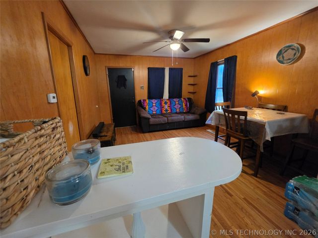 4016 S 23rd West Avenue, Tulsa, OK 74107