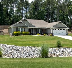 320 Cranmore Place, Villa Rica, GA 30180