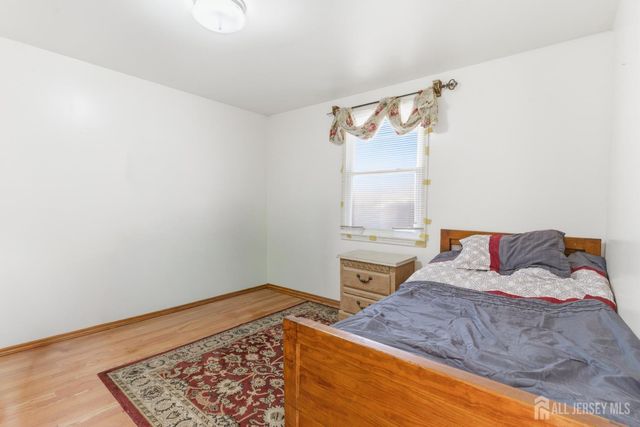 160 Stratton Street, Piscataway, NJ 08854