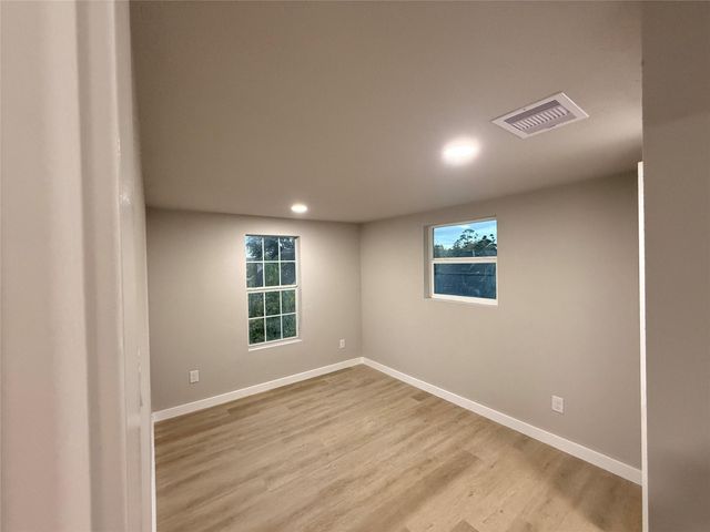 5238 Pease St 4, Houston, TX 77023