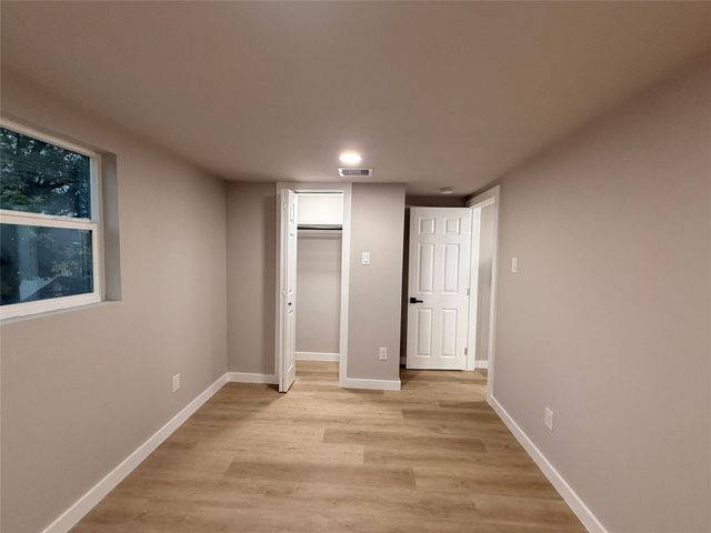 5238 Pease St 4, Houston, TX 77023