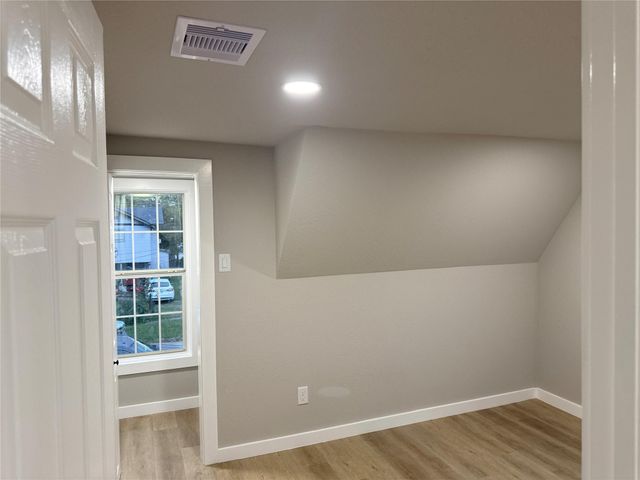 5238 Pease St 4, Houston, TX 77023