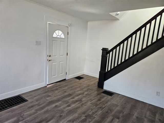 2072 Boggs Ave, Wilkinsburg, PA 15221