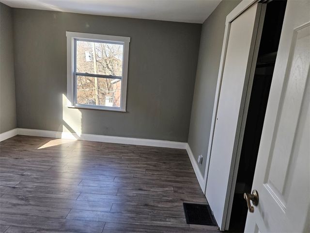 2072 Boggs Ave, Wilkinsburg, PA 15221