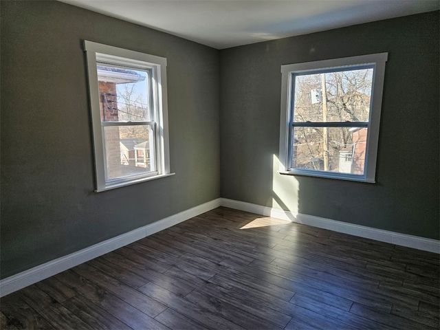 2072 Boggs Ave, Wilkinsburg, PA 15221