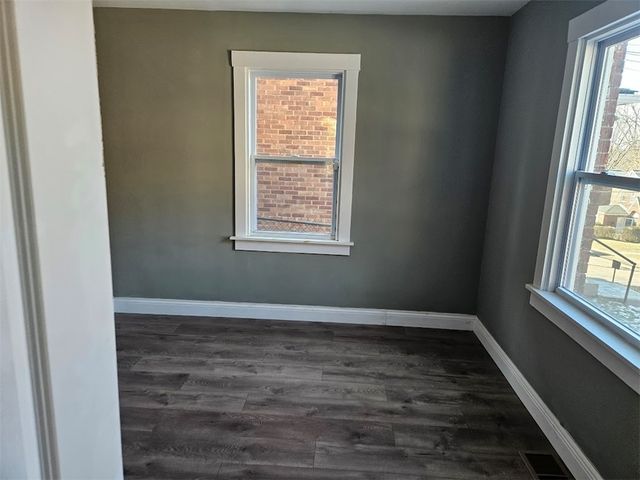 2072 Boggs Ave, Wilkinsburg, PA 15221