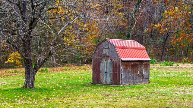 12226 N Nopone Valley Road, Decatur, TN 37322