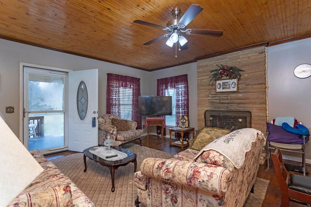 12226 N Nopone Valley Road, Decatur, TN 37322