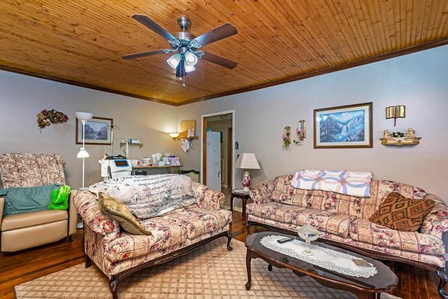 12226 N Nopone Valley Road, Decatur, TN 37322