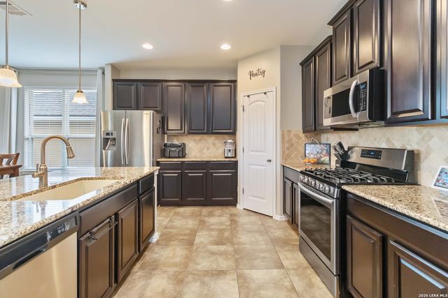 26215 Big Bluestem, San Antonio, TX 78261