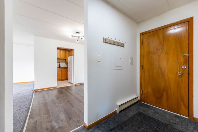 10117 S Cicero Avenue 206, Oak Lawn, IL 60453