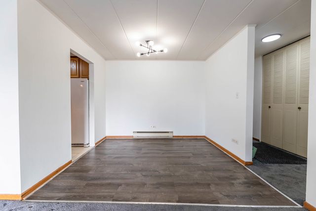 10117 S Cicero Avenue 206, Oak Lawn, IL 60453