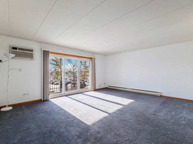 10117 S Cicero Avenue 206, Oak Lawn, IL 60453