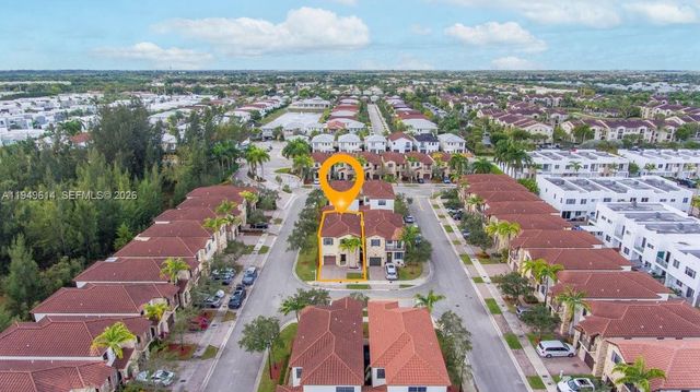 7026 NW 103rd Pl, Doral, FL 33178