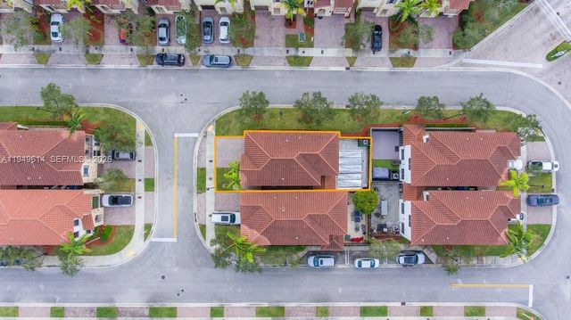 7026 NW 103rd Pl, Doral, FL 33178