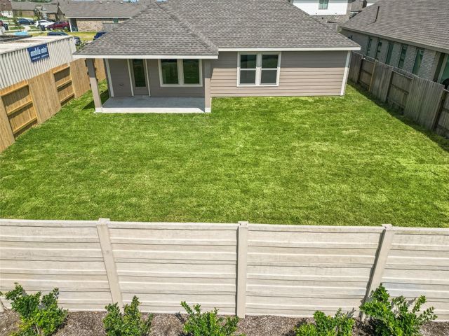 4706 Jasmine Heather Lane, Baytown, TX 77521