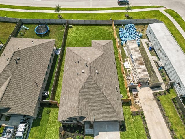 4706 Jasmine Heather Lane, Baytown, TX 77521