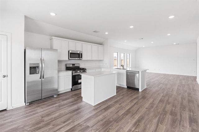 4706 Jasmine Heather Lane, Baytown, TX 77521