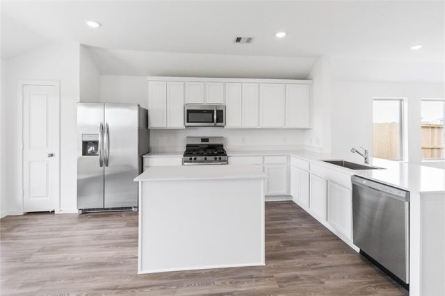 4706 Jasmine Heather Lane, Baytown, TX 77521