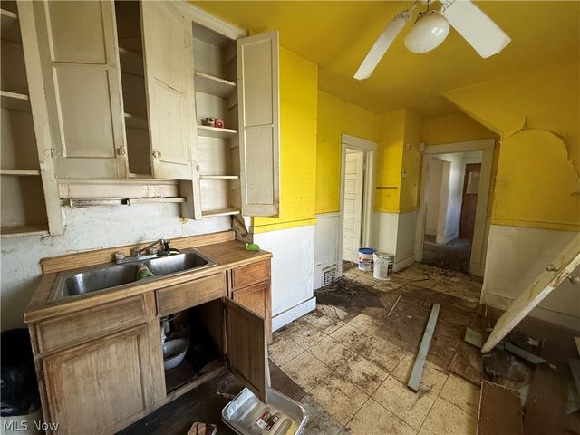 3533 E 133rd Street, Cleveland, OH 44120