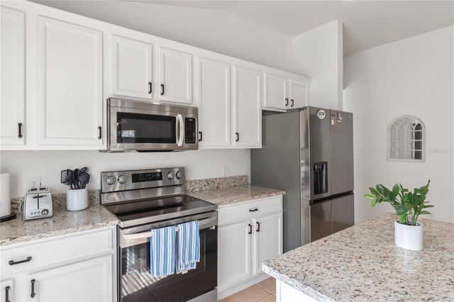 4923 SW 40TH LANE, Ocala, FL 34474