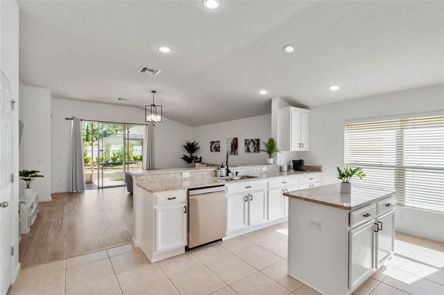 4923 SW 40TH LANE, Ocala, FL 34474