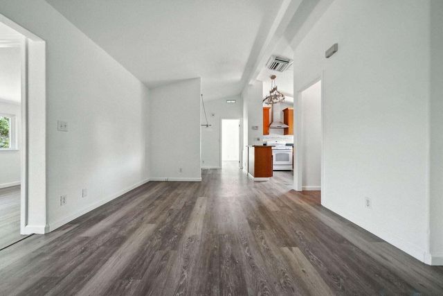 14058 Windfall Drive, Redding, CA 96003