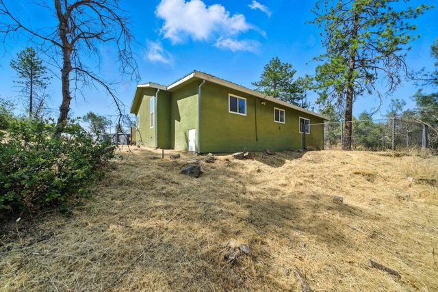 14058 Windfall Drive, Redding, CA 96003