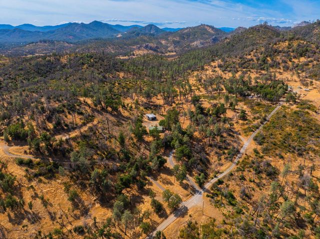 14058 Windfall Drive, Redding, CA 96003