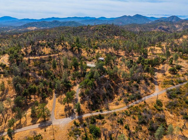 14058 Windfall Drive, Redding, CA 96003