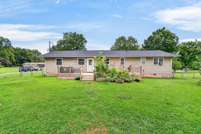 183 Justice St, Crossville, TN 38555