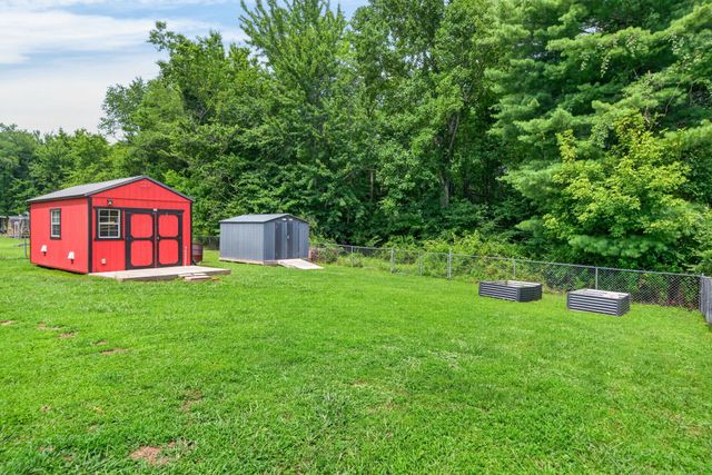 183 Justice St, Crossville, TN 38555