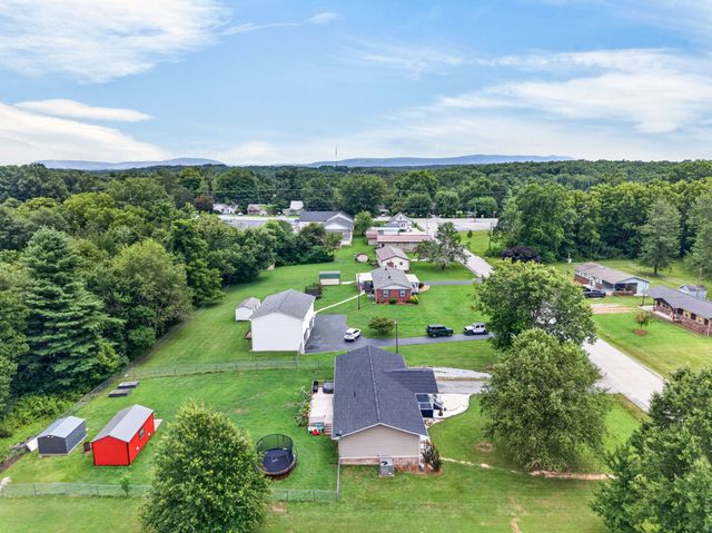 183 Justice St, Crossville, TN 38555