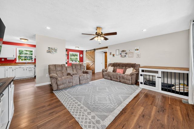 183 Justice St, Crossville, TN 38555