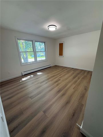 430 Water Street, Warren, RI 02885
