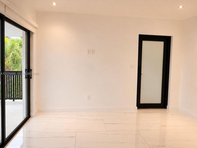 1155 102nd St 10, Bay Harbor Islands, FL 33154