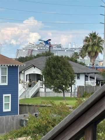 3415 Winnie Street, Galveston, TX 77550