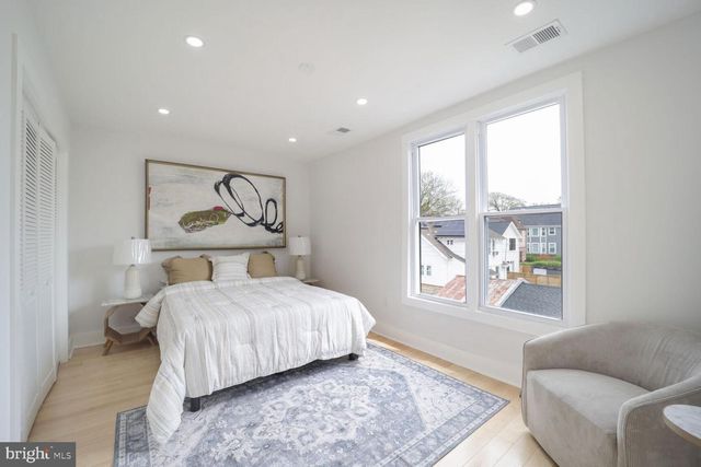 3309 22ND ST NE, Washington, DC 20018