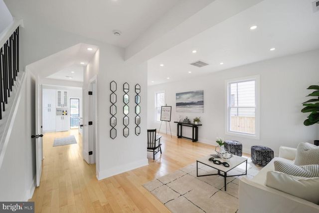 3309 22ND ST NE, Washington, DC 20018