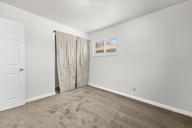 14 E Greenbrae Drive, Sparks, NV 89431